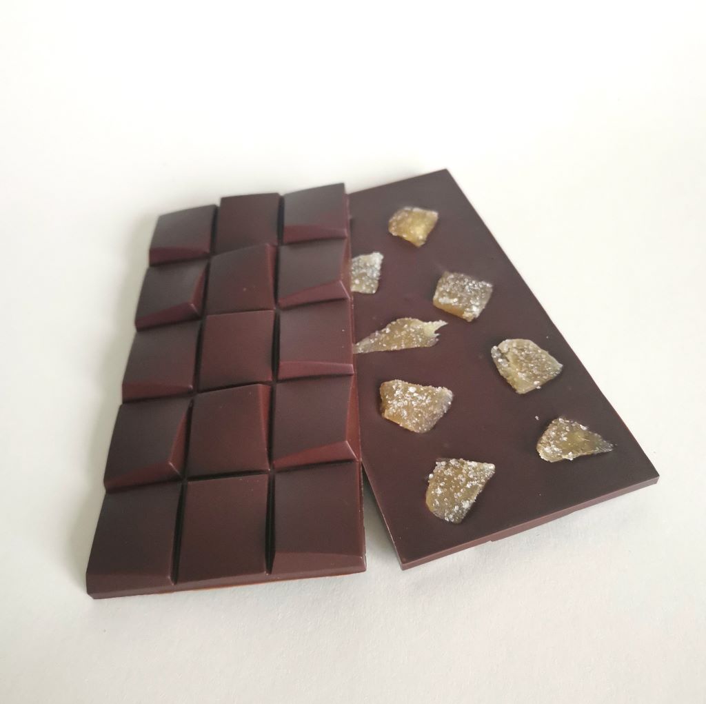 Tablette Chocolat noir pur origine Ghana. Gingembre confit. Charloux chocolaterie